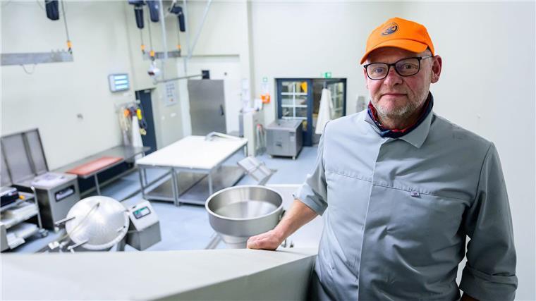 Die schonende, weitgehend stressfreie Schlachtung habe Auswirkungen auf das Produkt, sagt der Rinderzüchter.