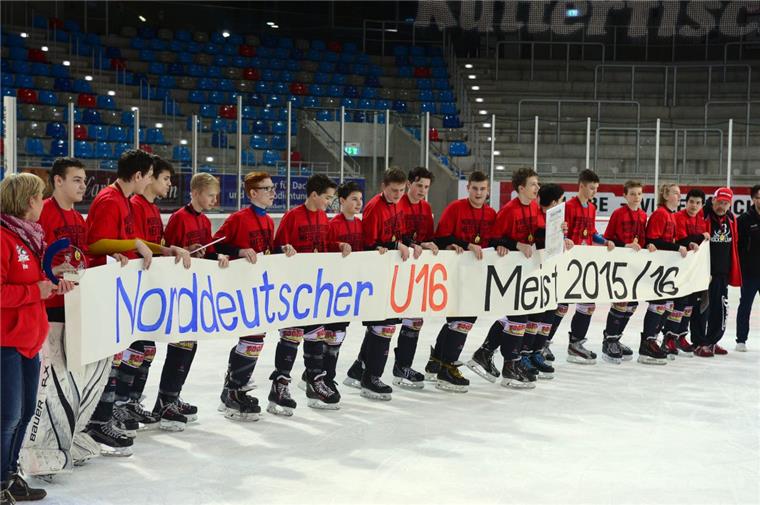 Die Schülermannschaft des REV Bremerhaven ist norddeutscher Eishockey-Meister. 