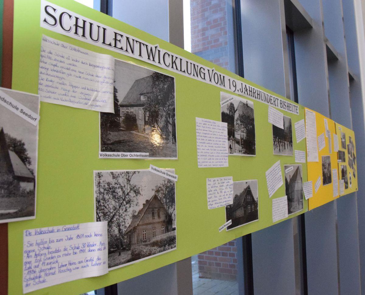 Die Schulentwicklung vom 19. Jahrhundert bis heute in der Region Selsingen ist ein Bestandteil der Ausstellung von Oberschülern im Rathaus.
