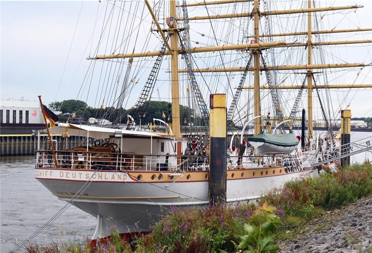 Vorteil Bremerhaven im Kampf um die „Schulschiff Deutschland“ Die „Schulschiff Deutschland“ in Bremen-Vegesack.