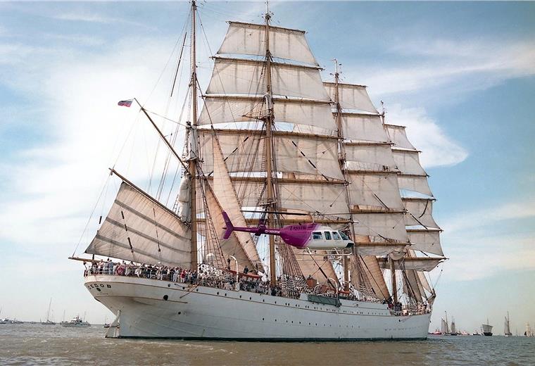 Lütte Sail: „Sind in der Vorplanung“ Die „Sedov“ bei der Sail 1995 in Bremerhaven. Die Sail 2020 musste wegen Corona abgesagt werden, geplant ist jetzt eine lütte, also eine kleine, Sail.