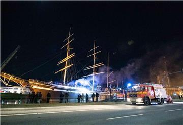 Die „Seute Deern“ in Flammen – ein Schock für viele Menschen in Bremerhaven und darüber hinaus.