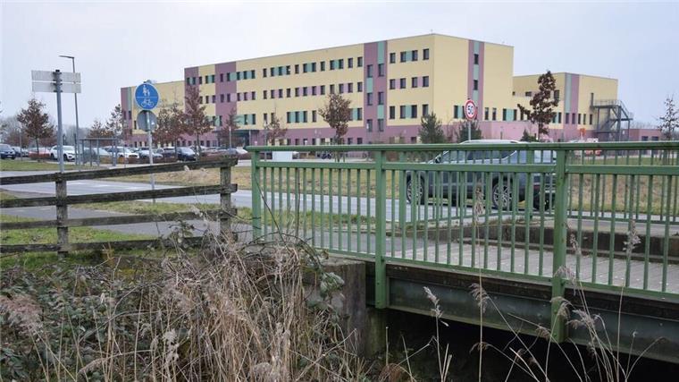 Die Sorge um die Zukunft der Helios-Klinik treibt die Nordenhamer um.
