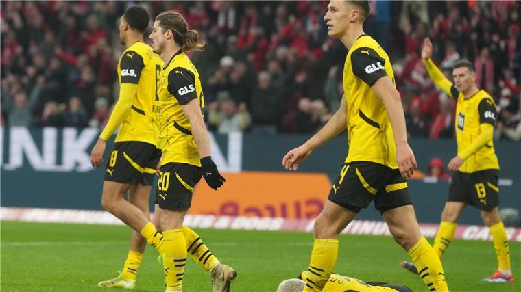 Auswärtsmisere sorgt für herbstliche Tristesse beim BVB Die Spitzengruppe der Liga ist für den BVB weit weg.