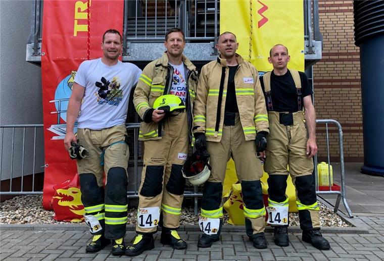 Die Sportler der Sportgemeinschaft Fishtown Fighter der Feuerwehr Bremerhaven Nico Kleinert, Michael Bartmann, Mathias Gahl und Michael Seeberger (v.l.n.r.)