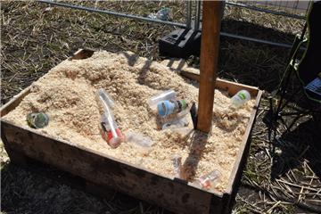 Die Spülung von Goldeimer: die Sägespäne. Foto: Overschmidt