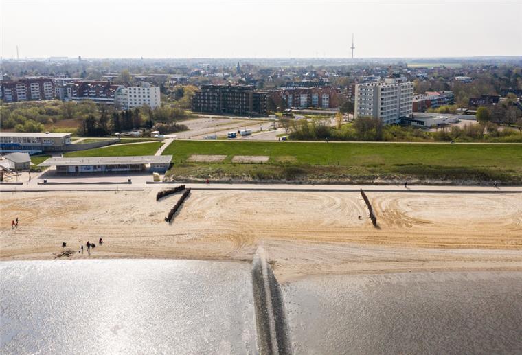 Die Stadt Cuxhaven will mit dem Fördergeld ein besonderes Deich-Projekt vorantreiben.