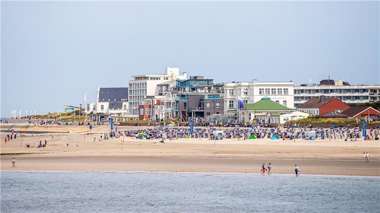 Wohin sind die Einwohner? Kommunen klagen gegen Zensus-Daten Die Stadt Norderney klagt gegen die beim Zensus 2022 festgestellte Einwohnerzahl - diese ist aus Sicht der Insel zu niedrig. (Archivbild)