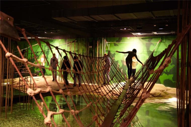 Bremerhaven: Grüne blockieren neue Ausstellung im Klimahaus Modernisierung ist überlebenswichtig: Die Stadt nutzt die Pachteinnahmen, die die Klimahausbetreiber bezahlen, um immer wieder in die Ausstellung zu investieren. Denn die Anker-Attraktion ist von entscheidender Bedeutung für den Tourismus.