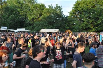 Die Stimmung ist super beim Fonsstock-Festival
