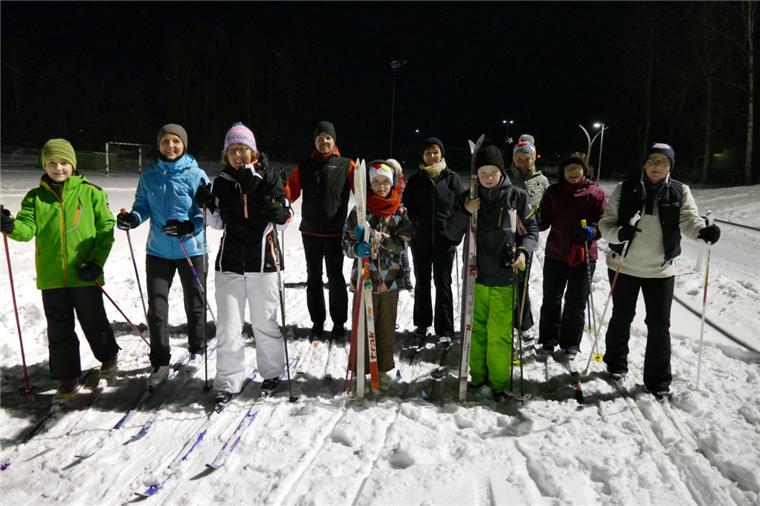Ski-Loipe in Wehdel aus dem Schnee gestampft Die Stöcke fest im Griff, die Bretter untergeschnallt: So herrlich lässt sich der Schnee auf der Landski-Loipe in Wehdel auskosten. Foto Lehmann
