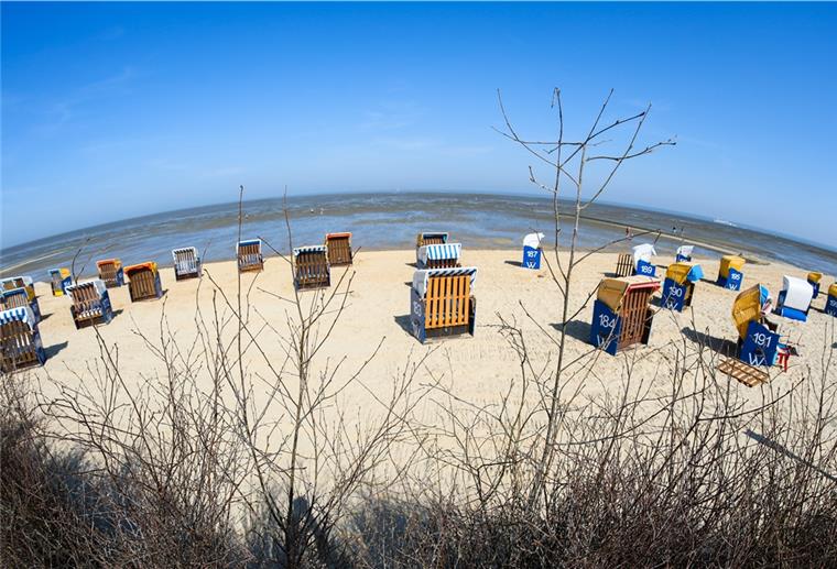 Wegen Coronavirus: Urlauber müssen Cuxhaven verlassen Die Strände werden leer bleiben. Urlauber müssen Cuxhaven verlassen.