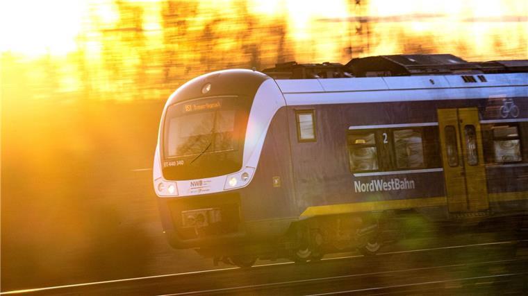 Zugverkehr Bremen–Bremerhaven läuft wieder regulär Die Strecke ist wieder komplett frei. (Symbolbild)
