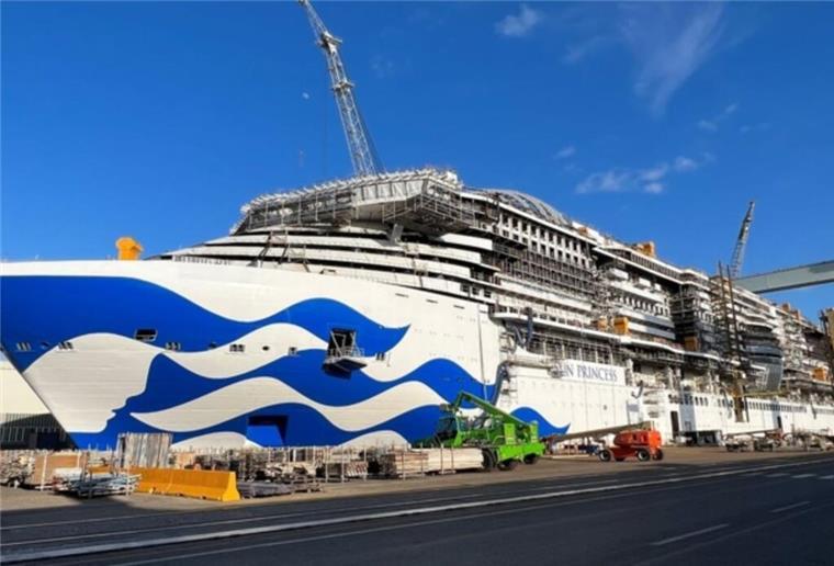 Riesiges LNG-Kreuzfahrtschiff „Sun Princess“ kämpft mit Startschwierigkeiten Kreuzfahrtschiff "Sun Princess"