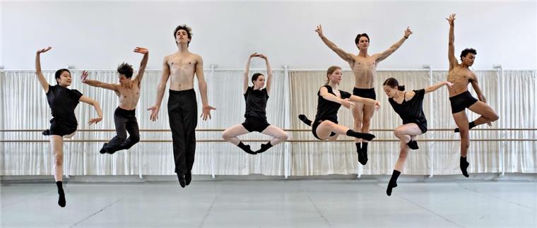 Nordholz: Bundesjugendballett tanzt im Aeronauticum Die Tänzerinnen und Tänzer des Bundesjugendballetts gastieren im Aeronauticum in Nordholz.