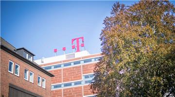 Die Telekom-Tochter VCS schließt ihre Ausstelle in Bremerhaven. Die Stadt will nun etliche der Mitarbeiter übernehmen.