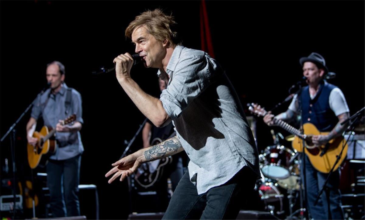 Konzert gegen Rechts in Chemnitz mit vielen Musik-Stars Die Toten Hosen treten beim "Konzert gegen Rechts auf.