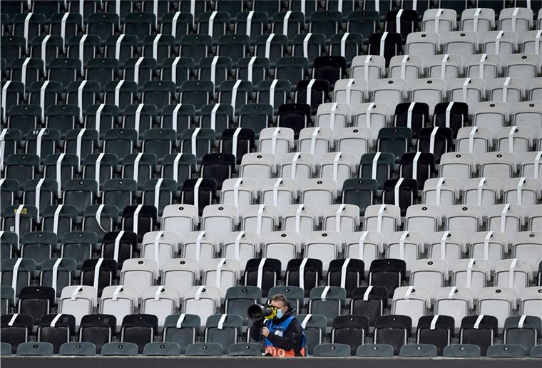 Trotz Lockdown: Profisport darf vorerst weitermachen Die Tribünen in Fußballstadien werden weiterhin leer bleiben, aber der Profisport wird vorerst weitergehen.