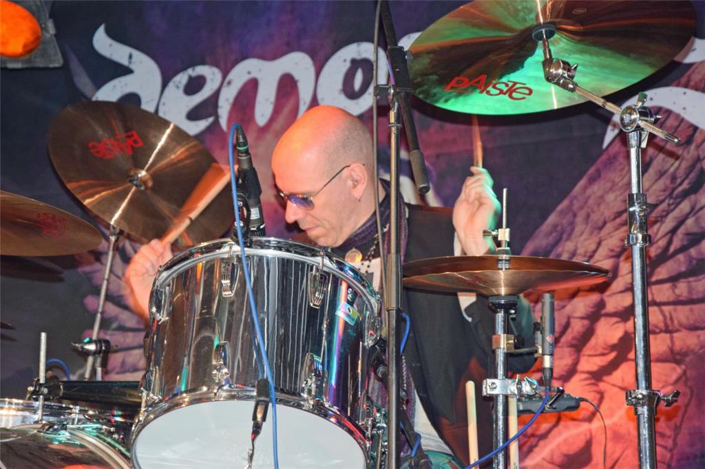 Die Tribute-Band Demons Eye beim Musiksommer im  Schaufenster Fischereihafen. Fo...