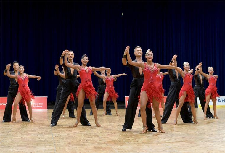 TSG Bremerhaven startet heute ihre „Time Machine“ Die TSG Bremerhaven tanzt die Choreografie „Time Machine“.
