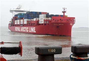 Die „Tukuma Arctica“ kommt jetzt regelmäßig nach Bremerhaven - mit besonderer Ladung aus Grönland.