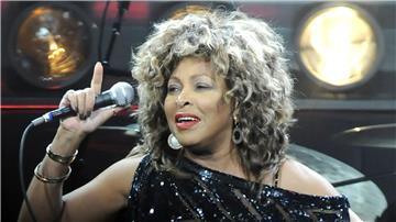 Die US-amerikanische Sängerin Tina Turner auf der Bühne.
