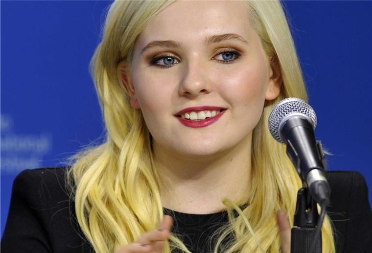Abigail Breslin trauert um Vater nach Covid-19-Tod Die US-Schauspielerin ist nach dem Tod ihres Vaters am Boden zerstört, wie sie selbst sagt.
