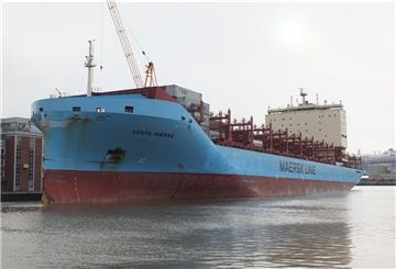 Die „Venta Maersk“ liegt wegen Coronafällen an Bord im Bremerhavener Kaiserhafen.