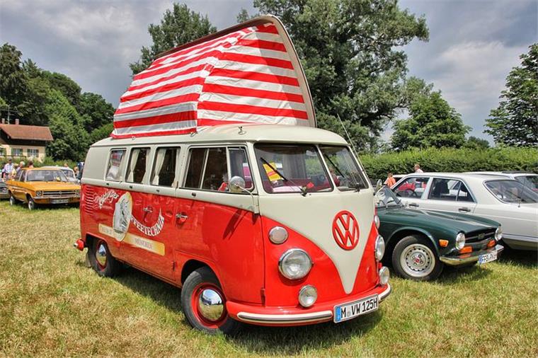 Mit dem Reisemobil zum Auswärtsspiel VW-Bulli