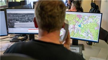 Die Waldbrandzentrale hat Überwachungskameras aus niedersächsischen Wäldern im Blick. (Archivfoto)