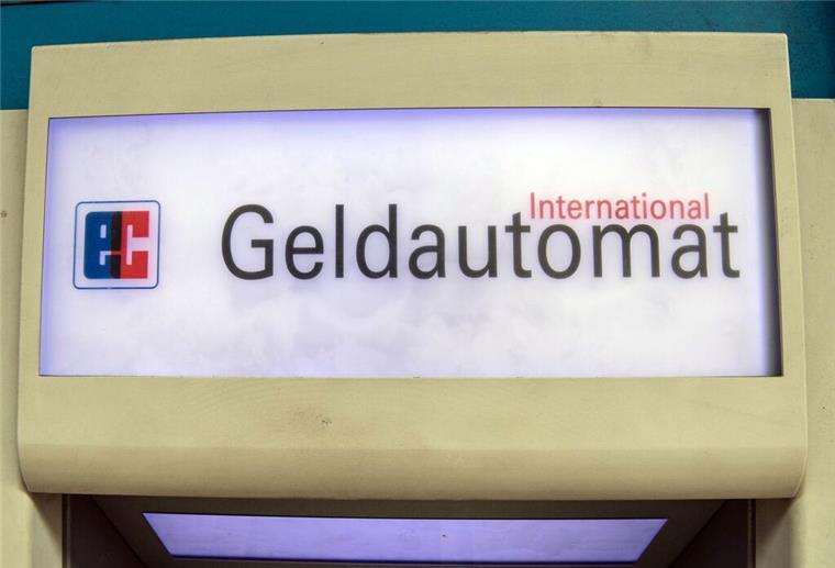 Geldautomaten in Bremerhaven leer – Weser-Elbe Sparkasse betroffen Die Werttransport-Mitarbeiter sind im Streik. Das hat Auswirkungen auf die Befüllung der Geldautomaten. (Symbolbild)