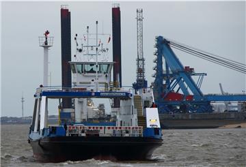 Weserfähre auf der Weser