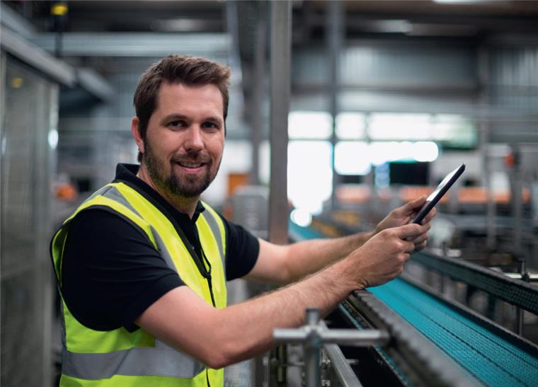 Fachkräftemangel in Bremerhaven: Hier kannst du dich zum IHK-Industriemeister fortbilden Die wisoak bietet in Bremerhaven eine Fortbildung zum IHK-Industriemeister an.