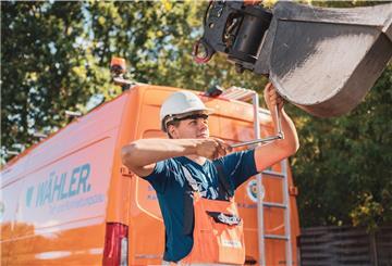 Die Zahl der neu angebotenen Lehrstellen ist in der Wesermarsch in Industrie, Handel und Handwerk innerhalb von zwei Jahren um fast ein Viertel zurückgegangen. 