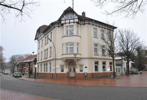 Die Zevener Polizistinnen und Polizisten ziehen aus und lassen das alte Gebäude an der Lindenstraße in Zeven leer zurück.