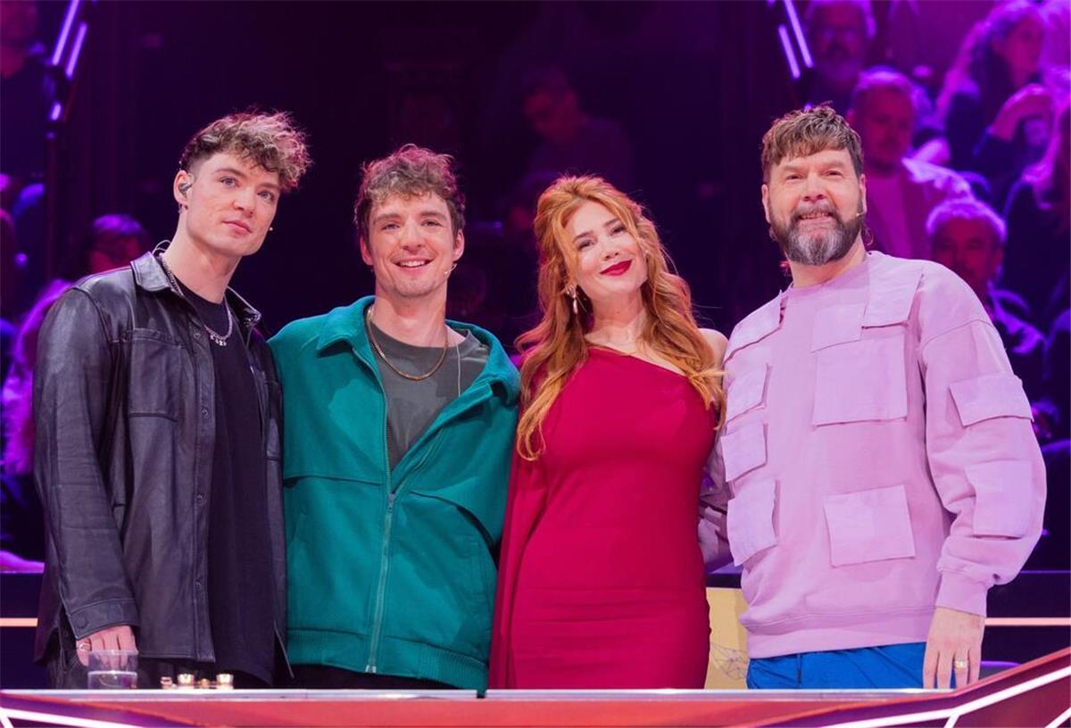 Moderatorin Madita van Hülsen bei „Masked Singer“ raus Die Zwillingsbrüder Heiko und Roman Lochmann waren am Sonntag im zweiten Rateteam.