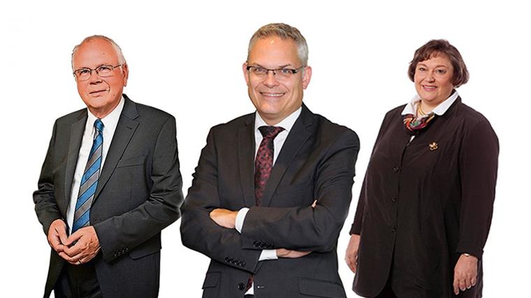 Diese Top-Anwälte beraten dich am Montag kostenlos! 3 Anwälte in Roben