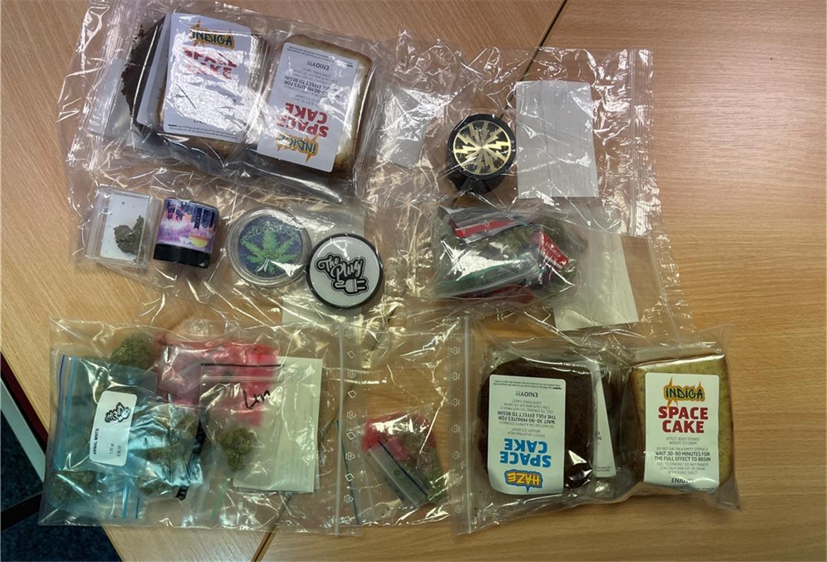 Drogen-„Schnüffler“ hilft Rotenburger Polizei  Diese Paket hatten die Männer im Auto dabei.