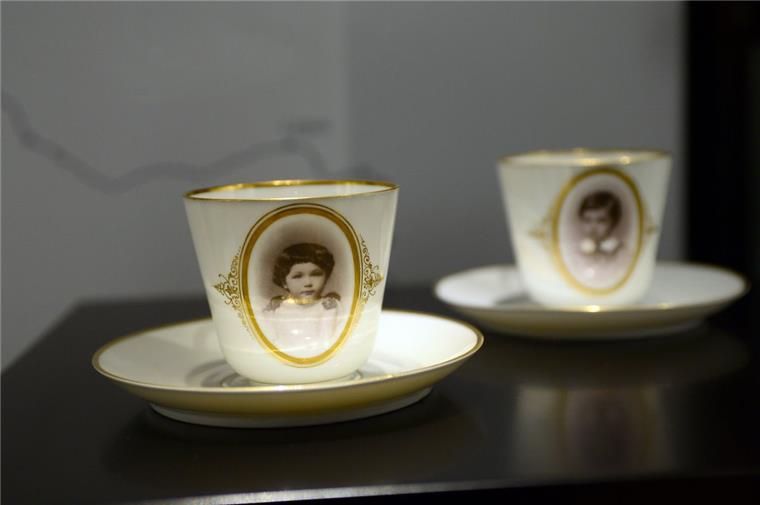 Die Schokoladentässchen des Albert Einstein Diese Schokoladentassen nahm Albert Einstein mit ins Exil.