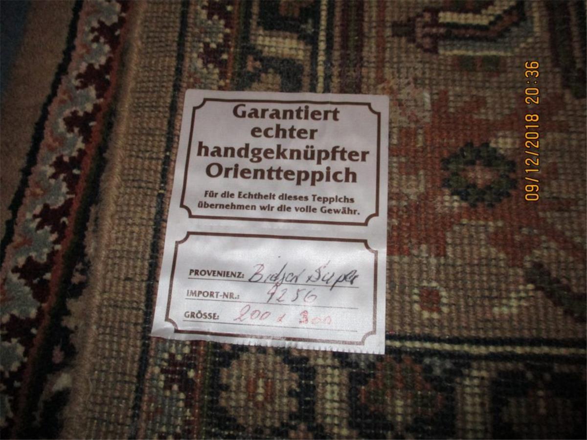 Betrüger verkauft Teppiche in Speckenbüttel Diesen Teppich verkaufte der Betrüger an einen Senioren.