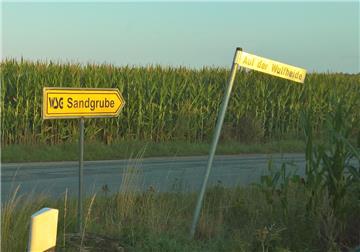 Dieser Wegweiser an der Kreisstraße 48 zeigt den Weg zum Industriegebiet „Wulfheide“ in Wulsbüttel, wo das Betonwerk entstehen soll