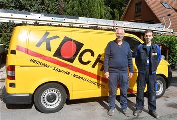 Dipl. Ing. Bodo Koch freut sich darüber, dass sein Sohn Tristan Koch die Firma weiterführen will.
