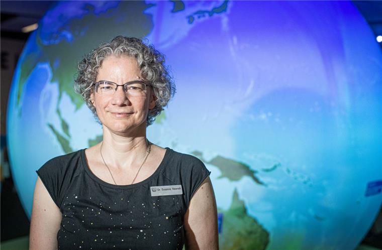 Erde aufgebraucht! Ab heute lebt die Menschheit auf Pump Diplom-Geophyskerin Susanne Nawrath ist Ausstellungsleiterin im Bremerhavener Klimahaus. Sie erklärt, wofür der Weltüberlastungstag steht.
