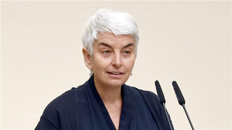 250 Jahre jüdisches Leben: Museum stellt Sammlungen online Direktorin Hetty Berg sieht die Digitalisierung der Familiensammlungen des Jüdischen Museums Berlin als großen Fortschritt. (Archivbild(