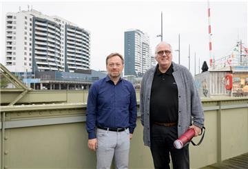 Diskutieren im Ausschuss mit weiteren Architekten über die Innenstadt: Martin Seitz und Wolfgang Ehlers.