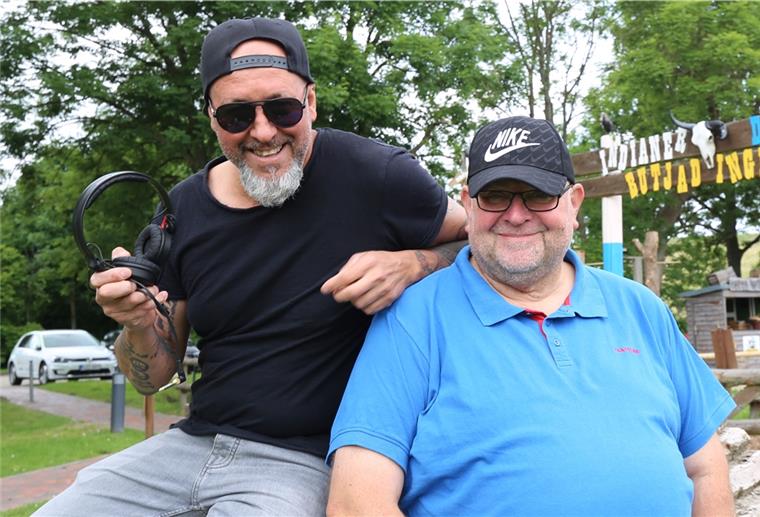 DJ Kiko alias Gabriel Perez und Lars Lammers waren auch während der geltenden Kontaktbeschränkung das Team für gemütliche Lounge-Abende.