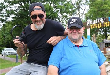 DJ Kiko alias Gabriel Perez und Lars Lammers waren auch während der geltenden Kontaktbeschränkung das Team für gemütliche Lounge-Abende.