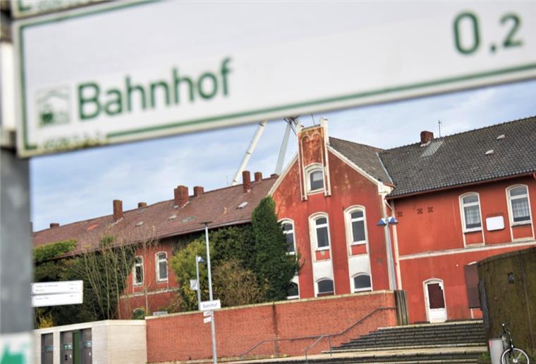 Neue Hoffnung für maroden Bahnhof in Nordenham Doch nicht Endstation für den Bahnhof? Der Bürgermeister will sich im Herbst mit Bahnvertretern zusammensetzen, um Möglichkeiten auszuloten.