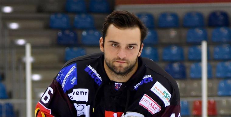 Leichte Entwarnung bei Dominik Uher Dominik Uher von den Fischtown Pinguins aus Bremerhaven hat es wohl nicht ganz so schlimm erwischt.