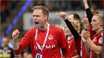 Double-Sieg für Trainer Jakob Vestergaard und die Handballerinnen der HB Ludwigsburg.